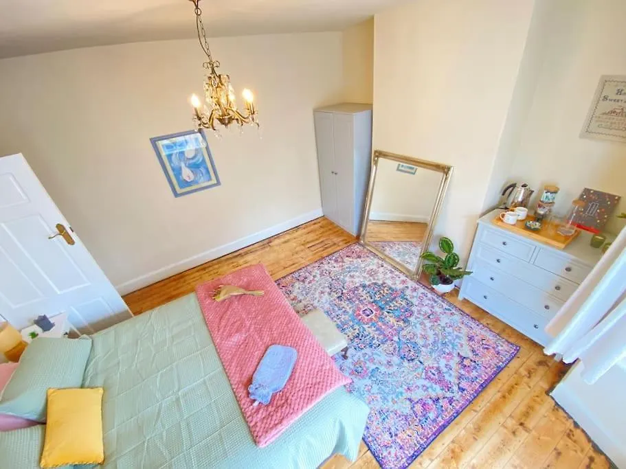 Stay At 128 Newcastle-upon-Tyne